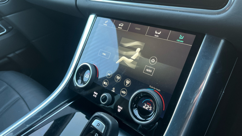 Land Rover Range Rover Sport 3.0 D300 HSE Dynamic Black 5dr Auto Diesel Estate